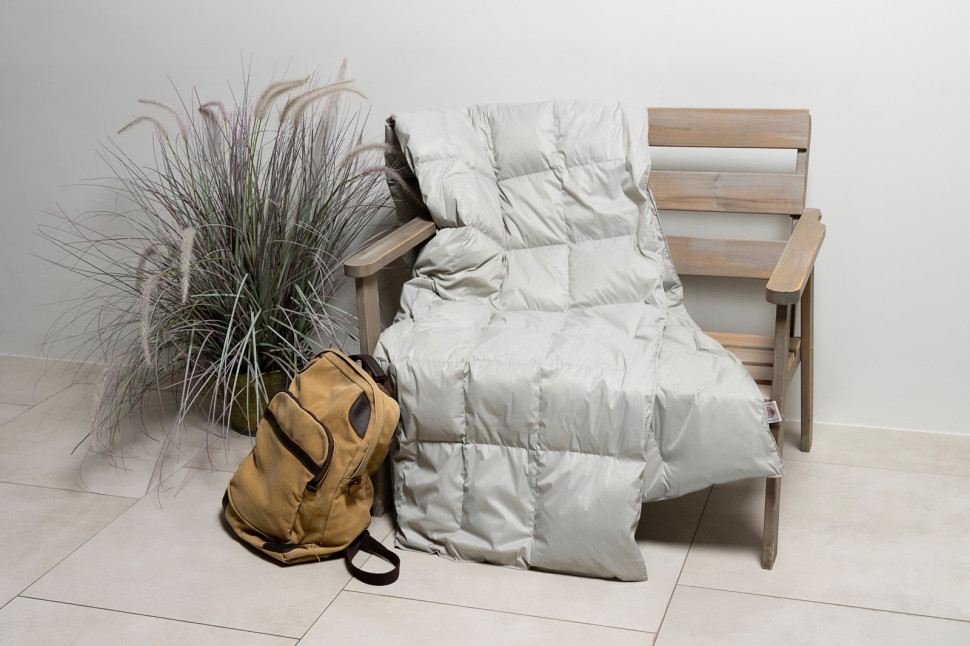 GERMAN GRASS Дорожный плед пуховый TRAVEL PLAID GRASS grey 140х200